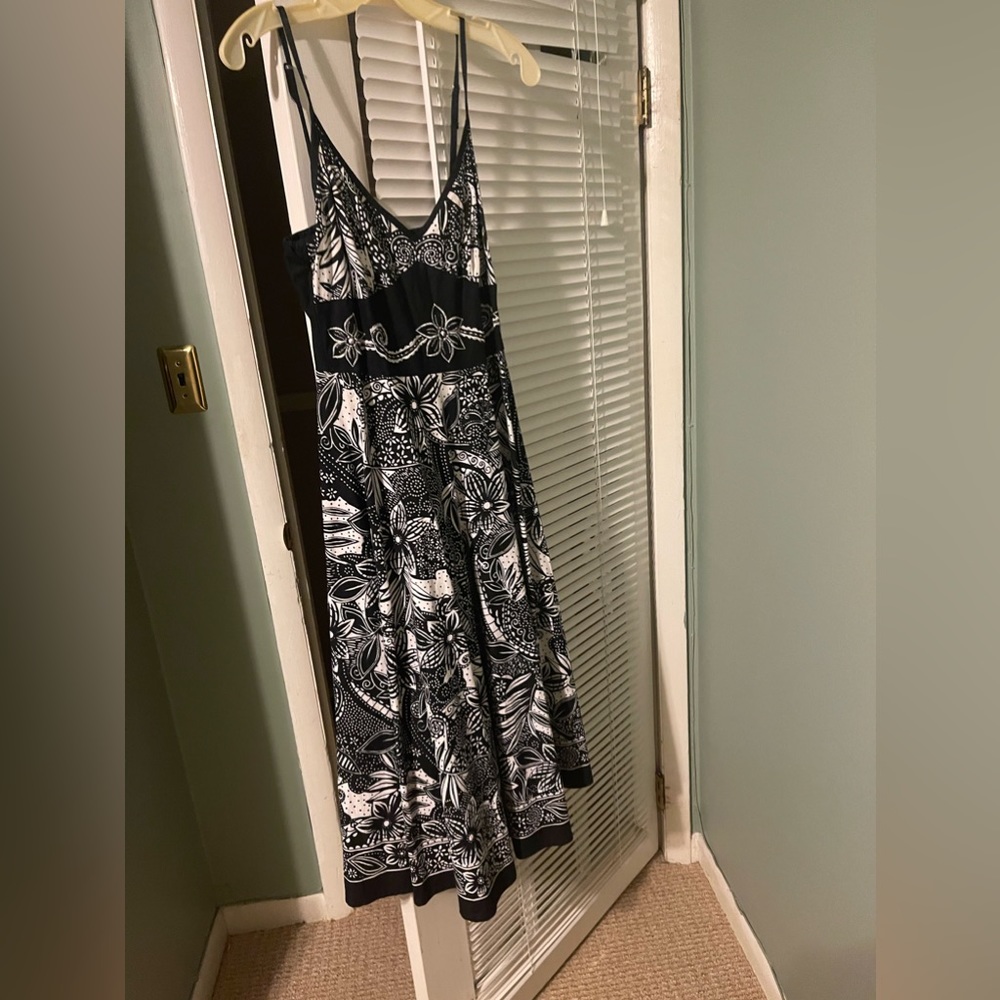 Black and White Floral Print Dress